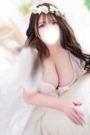 透き通る白雪肌に誰もが目を奪われる 【みやび】さん